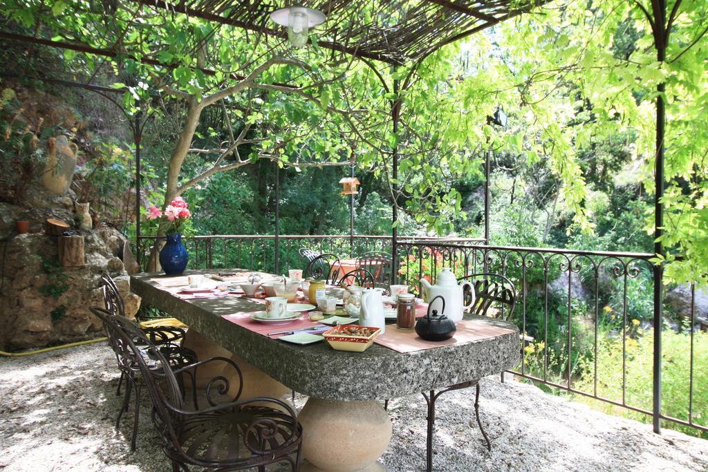 Le Moulin En Provence Bed & Breakfast Saint-Antonin-sur-Bayon Exterior photo